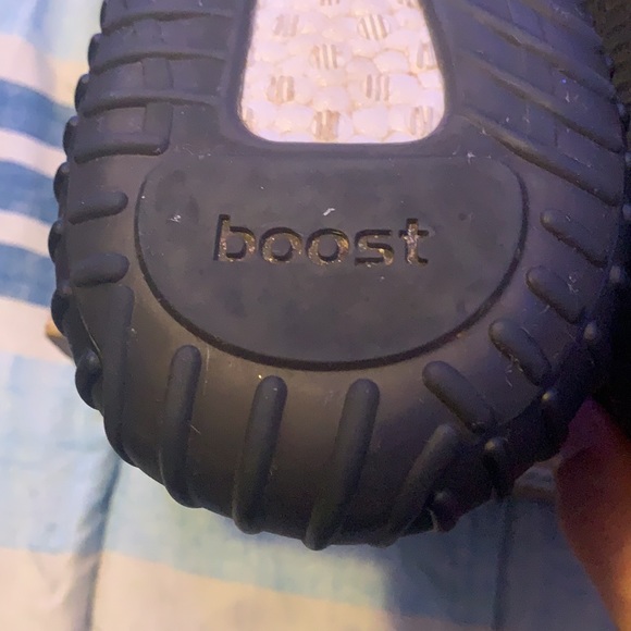 Yeezy 350 V2 Black Non Reflective X2 Size 10 - Picture 13 of 16